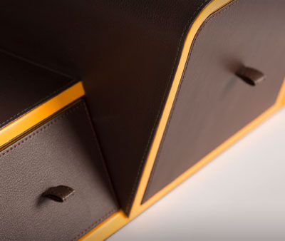 Boitedelartisan-uae-dubai-medals-trophies-packagingsolutions-hospitlity-items-accessories-leather-menucover-guestroom-custom-made-boxes-folders-custommade-desksets-hotel-leather-accessories-luxuty-furniture-desk-sets-executive-office-leather-items-sets