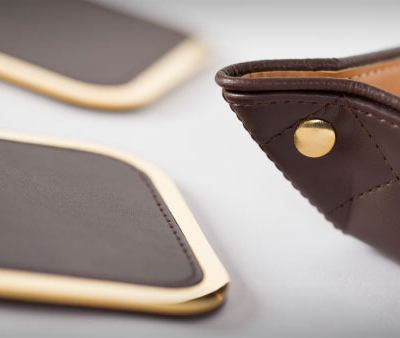 Boitedelartisan-uae-dubai-medals-trophies-packagingsolutions-os-and-e-hospitlity-accessories-leather-menucover-guestroom-bathroom-accessories-executive-ofice-items-luxury-boxes-folders-custommade-desksets-hotel-leather-accessories-luxury-furniture