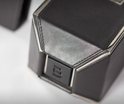 Boitedelartisan-qatar-medals-trophies-packagingsolutions-hospitlity-items-leather-menucover-guestroom-accessories-custom-made-luxury-boxes-folders-custommade-desksets-hotel-leather-accessories-luxury-furniture